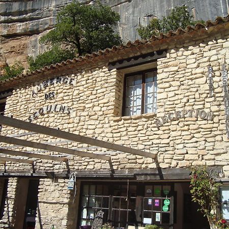Auberge Des Seguins Buoux Exterior photo