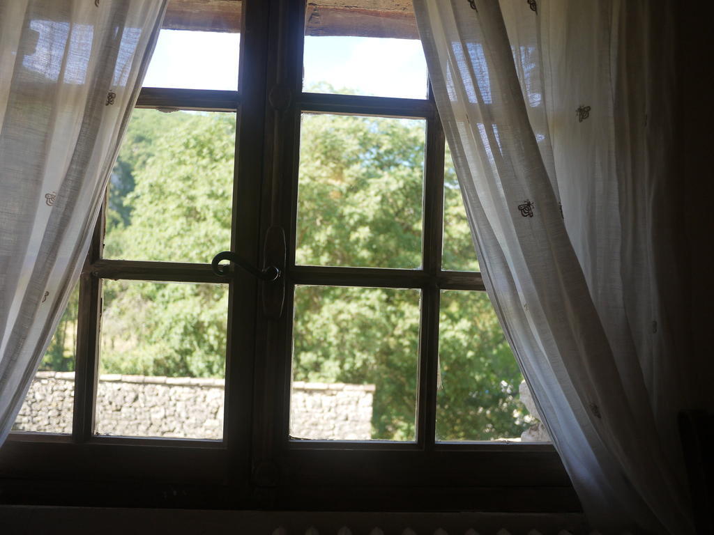 Auberge Des Seguins Buoux Room photo